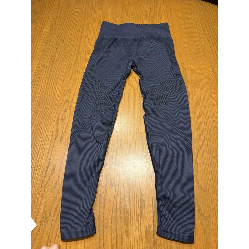 Women's Medium Navy Gymshark Leggings 23 In Inseam.